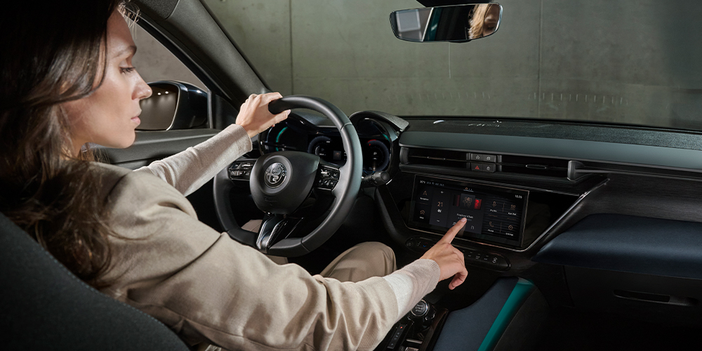Alfa Romeo Junior - Junior Ibrida 2024 Interior