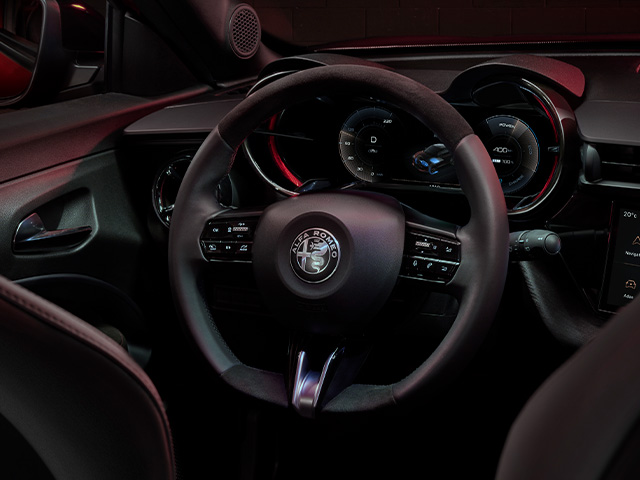 Alfa Romeo Junior - Junior Elettrica 2024 Interior - Volante