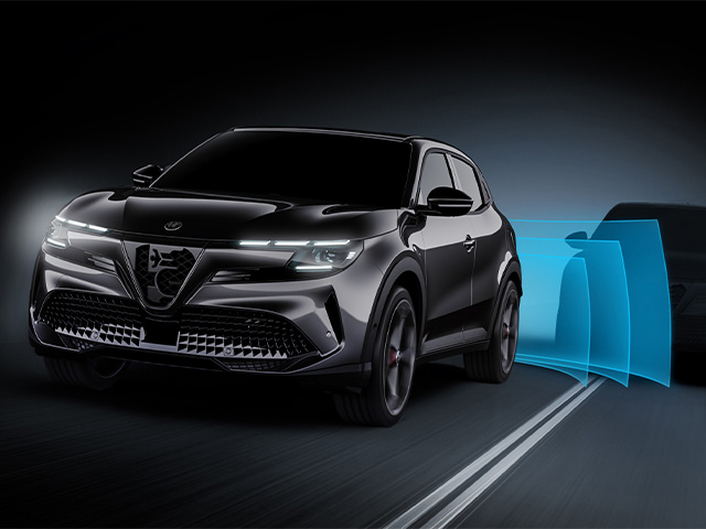 Alfa Romeo Junior - Junior Ibrida 2024 ADAS - Aparcamiento semiautomático