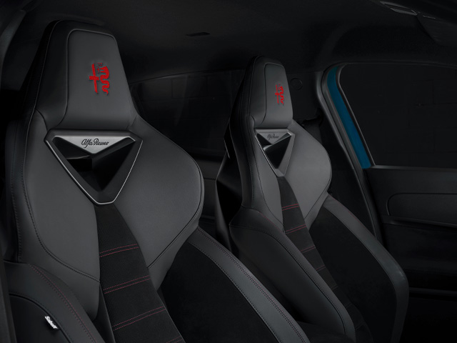 Alfa Romeo Junior - Junior Ibrida 2024 Interior - Asientos Corsa