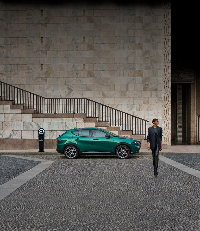 Alfa Romeo Tonale Plug-in Hybrid - SUV Hybrida